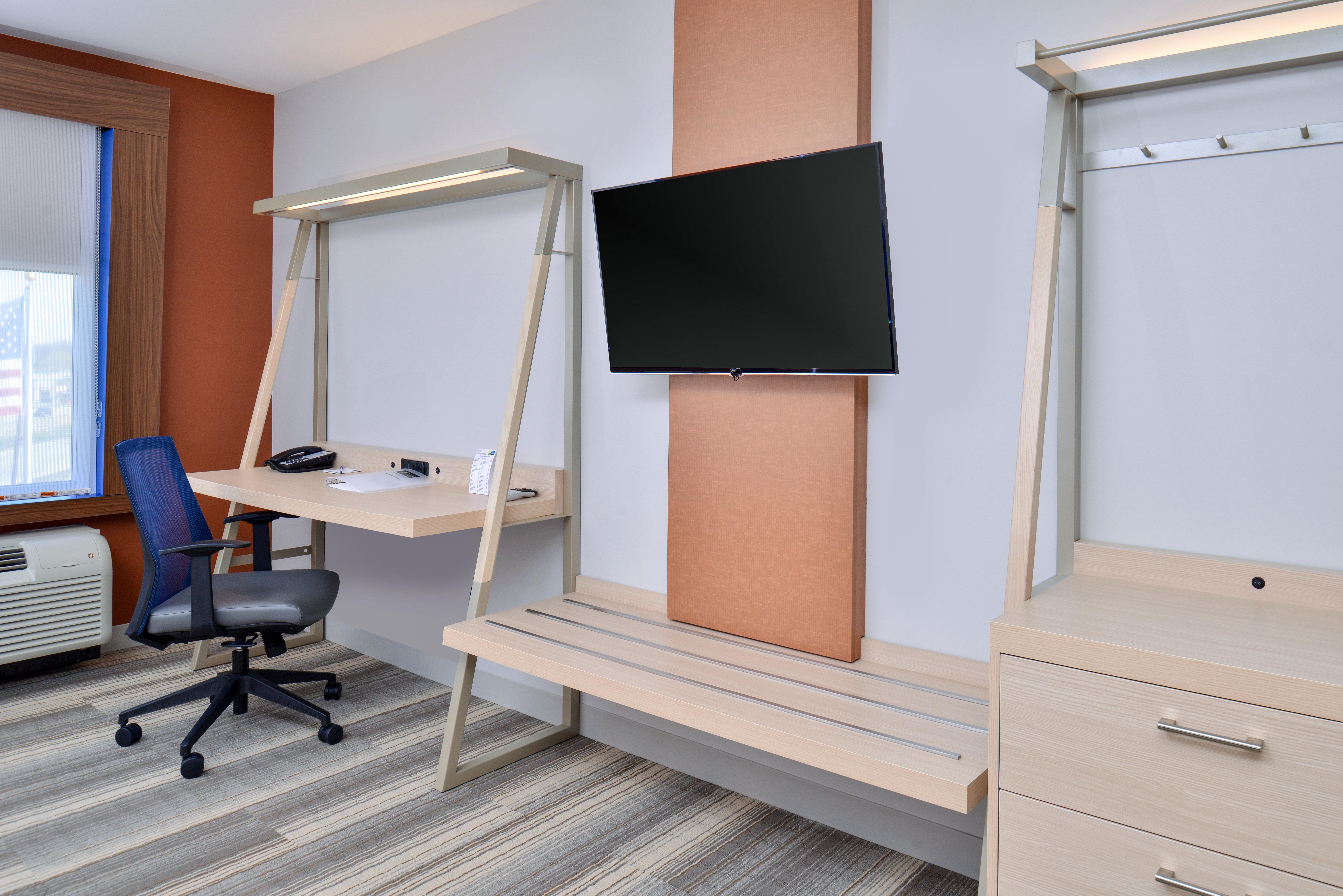 Holiday Inn Express & Suites - Brighton South - Us 23 By Ihg Esterno foto