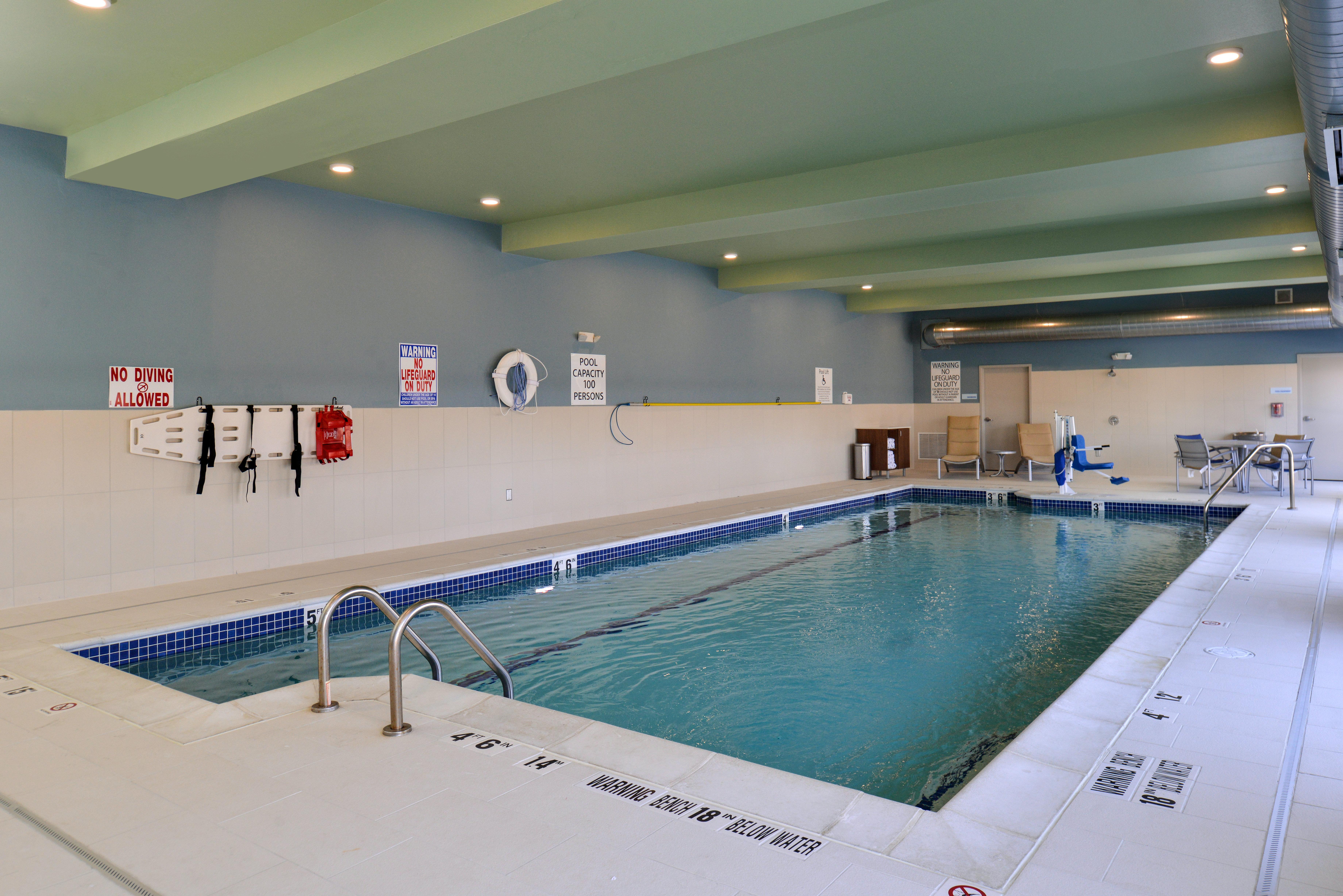 Holiday Inn Express & Suites - Brighton South - Us 23 By Ihg Esterno foto